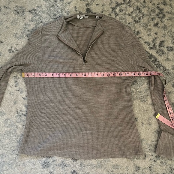 Vince Wool Blend Women’s Tan 1/4 Zip Sweater Top Quiet Luxury Office Career - Picture 7 of 8